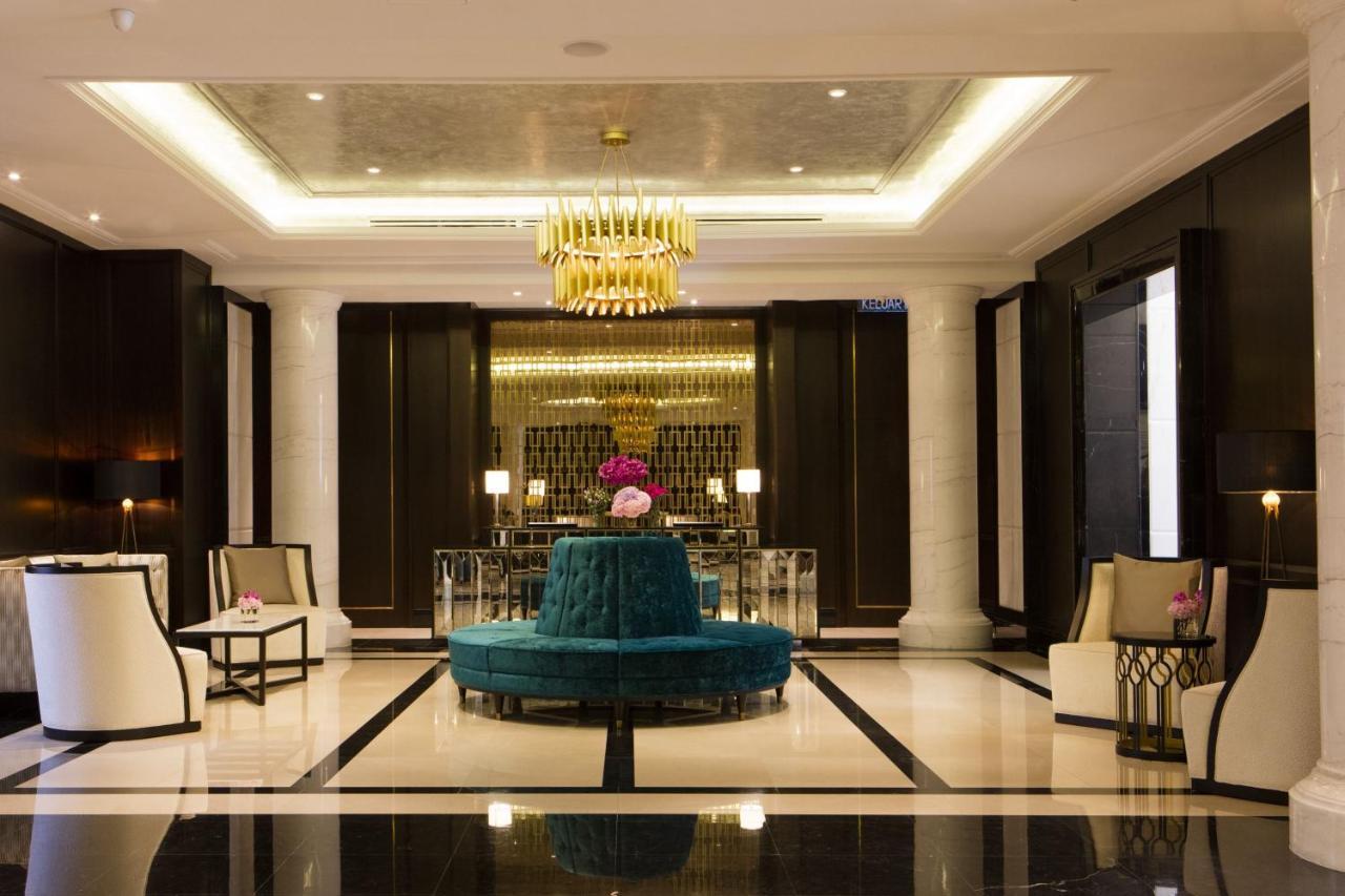Hotel The Ritz-Carlton, Kuala Lumpur Zewnętrze zdjęcie The lobby of the hotel