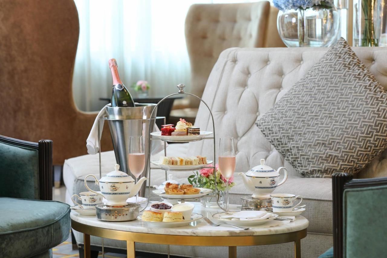 Hotel The Ritz-Carlton, Kuala Lumpur Zewnętrze zdjęcie Afternoon tea at the Mandarin Oriental, London