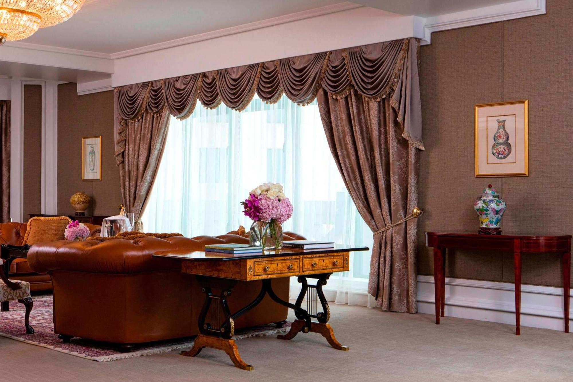 Hotel The Ritz-Carlton, Kuala Lumpur Zewnętrze zdjęcie A suite at the hotel